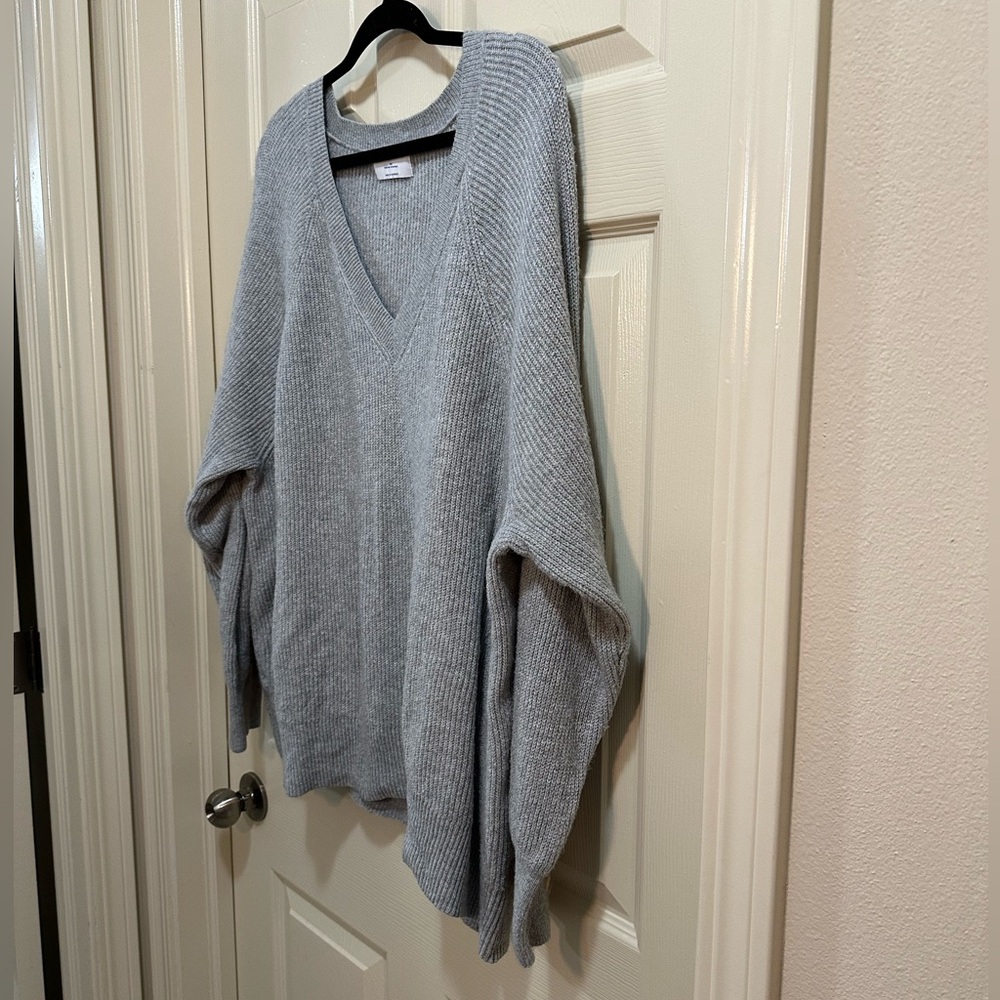 Women’s Old Navy long sleeve v-neck sweater light gray size 3X - Picture 4 of 5